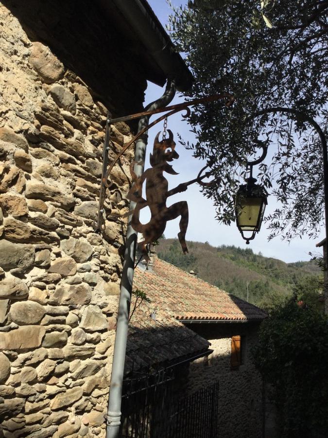 Le Diable Par La Queue Villa Olargues Kültér fotó